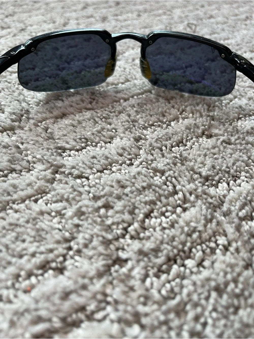 Maui Jim Black Rimless Sunglasses with Dark Gray Lenses